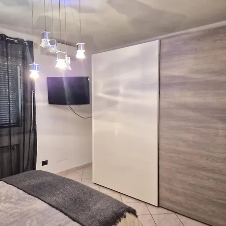 Charme Tourist Apartman *